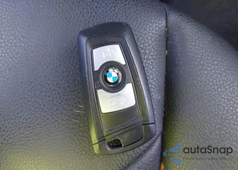 2014 BMW 320I xDrive z USA, uszkodzony, nr VIN WBA3C3G50ENS70649